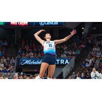 Omaha Supernovas outside hitter Sarah Parsons